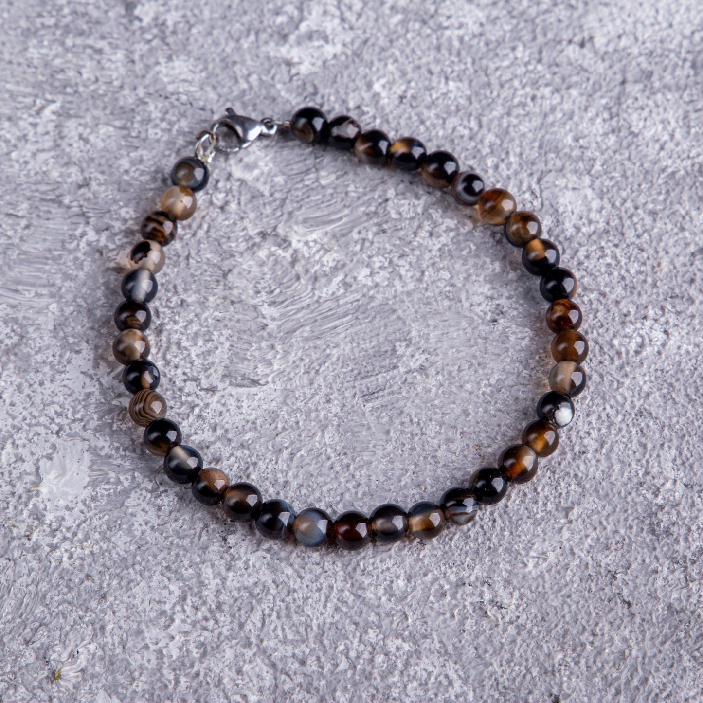 سوار عقيق بقفل من الفولاذ المقاوم للصدأ