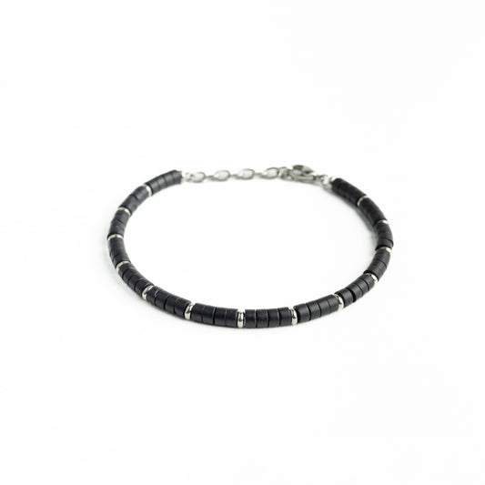 Onyx bracelet with stainless stoppers