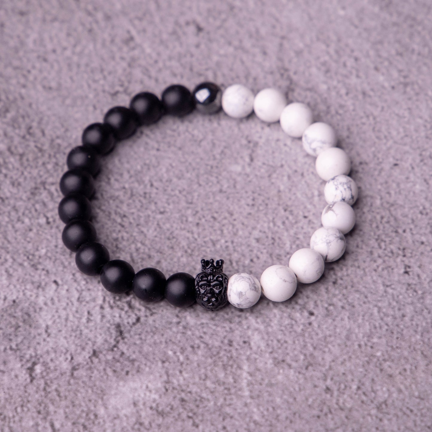 Lion King half onyx half white jasper