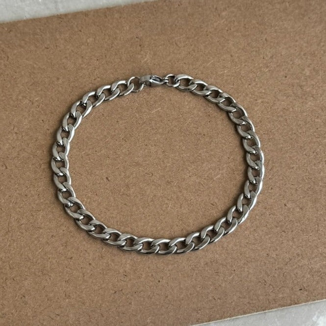 Stainless steel silver old style bracelet